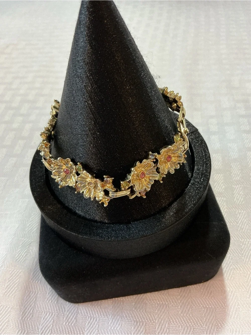 Florenza (Dan Kasoff, Inc.) Vintage 1950’s Authentic Gold Tone Bracelet